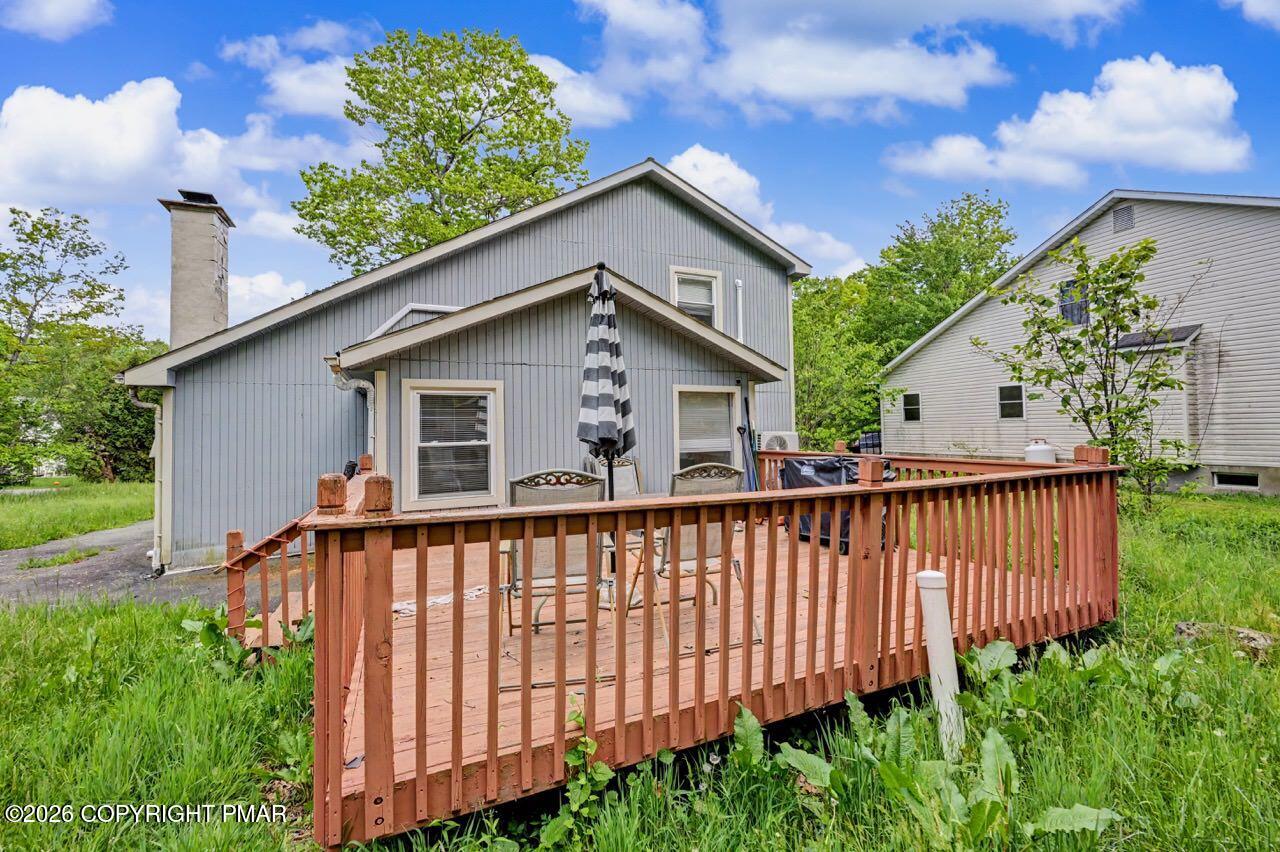 2144 Onondaga Way Property Photo 3
