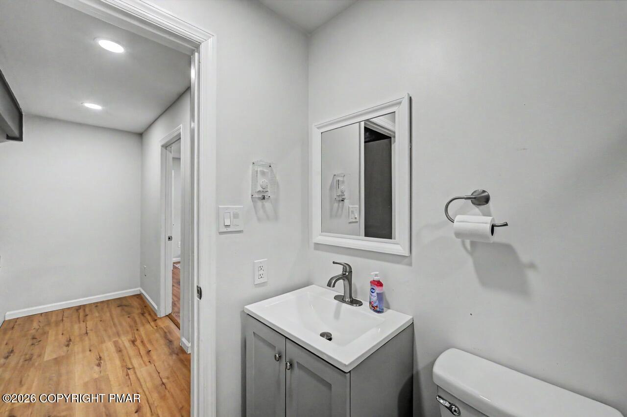 2144 Onondaga Way Property Photo 32