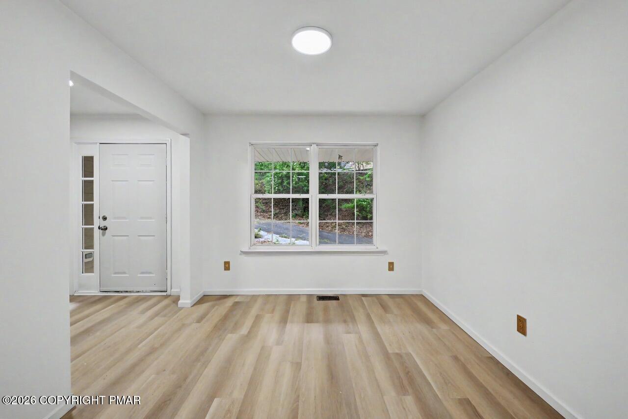 112 Cedar Lane Property Photo 8