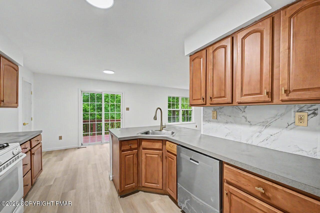 112 Cedar Lane Property Photo 12