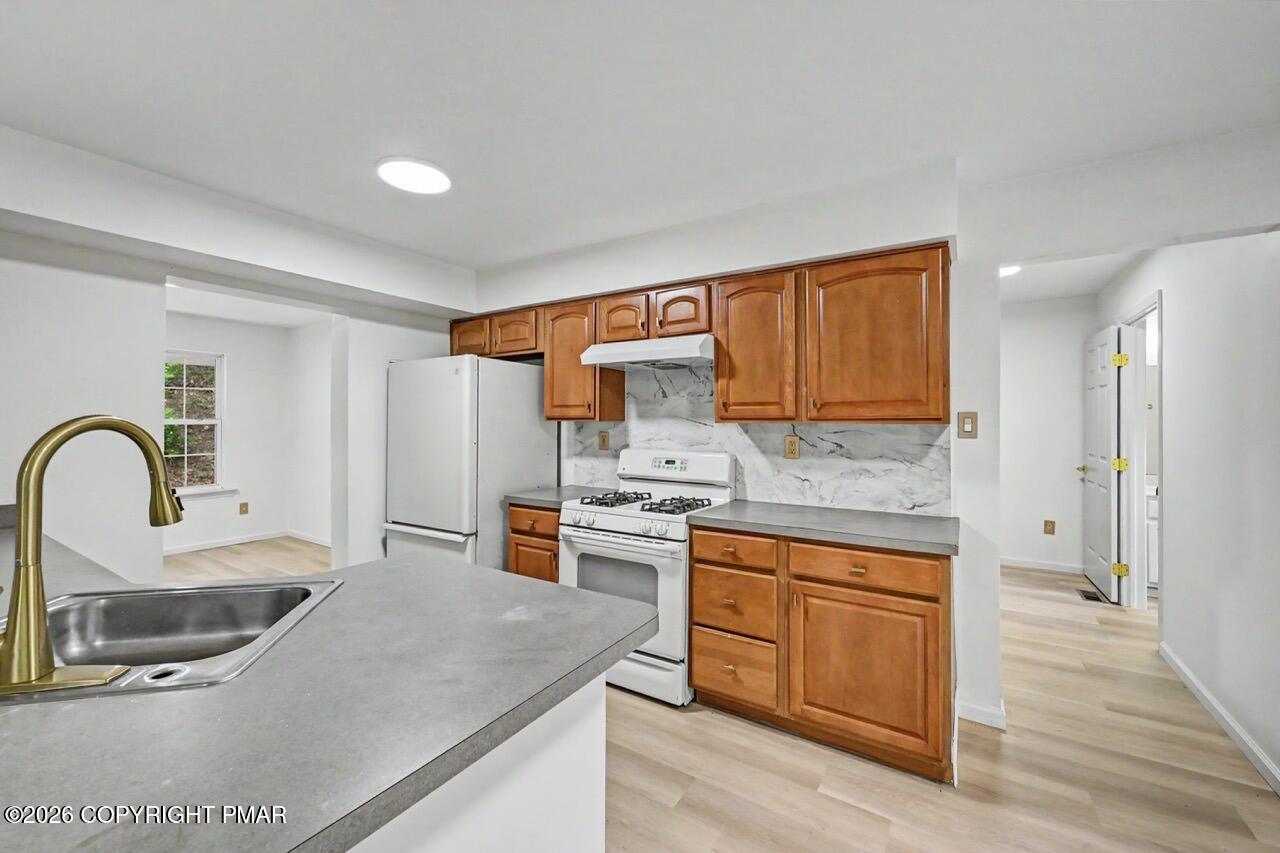 112 Cedar Lane Property Photo 14