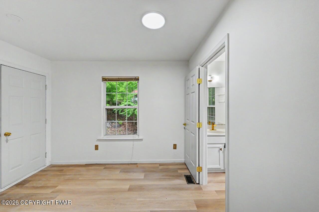 112 Cedar Lane Property Photo 22