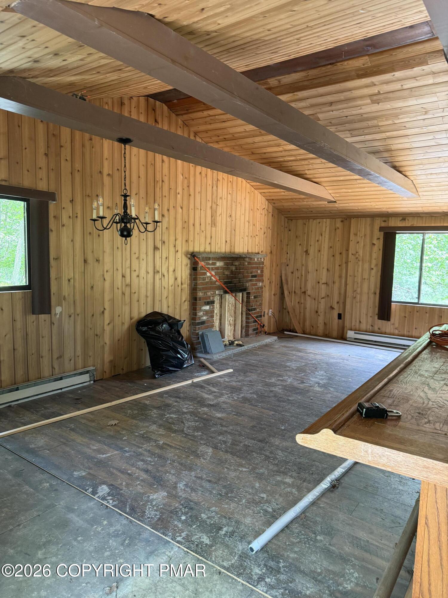188 Lake Drive Property Photo 3