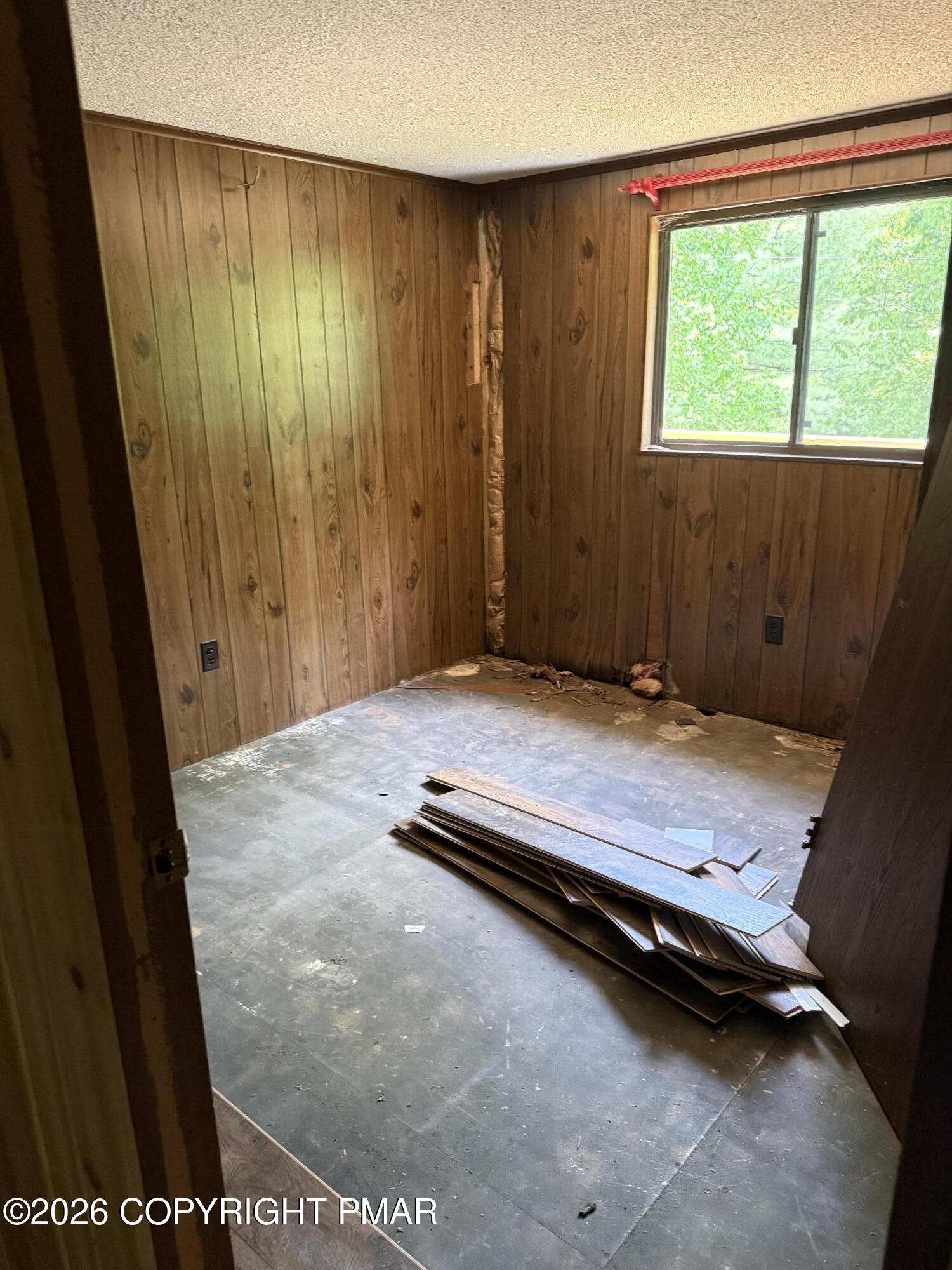 188 Lake Drive Property Photo 10