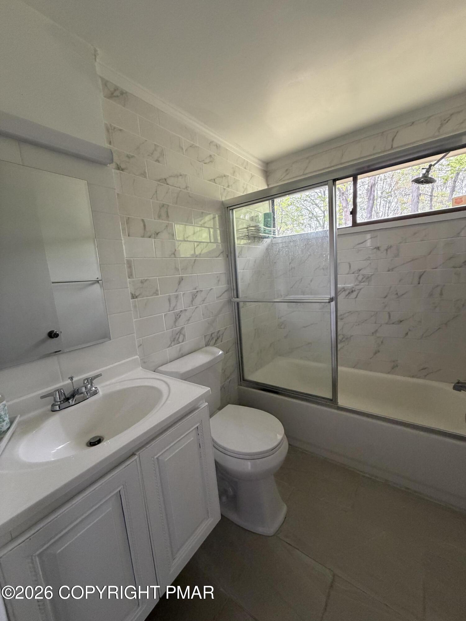 210 Stag Court Property Photo 11
