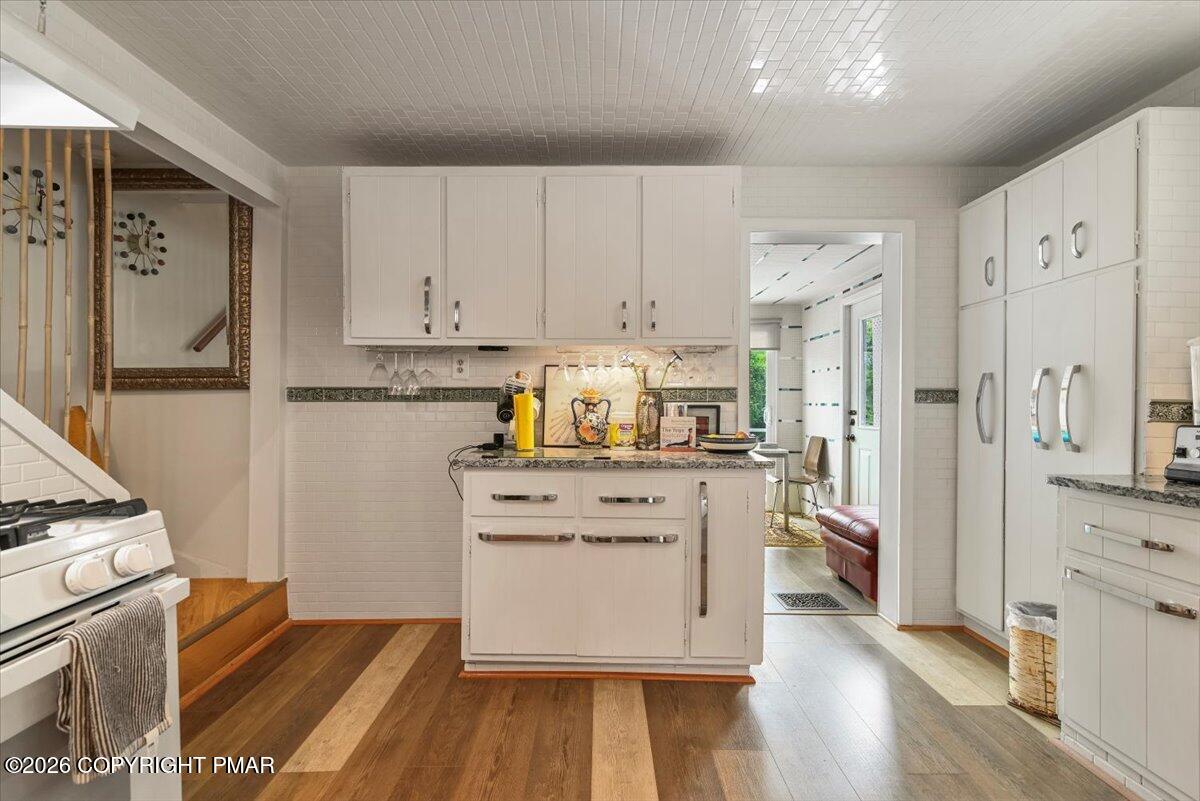 413 South Avenue Property Photo 12