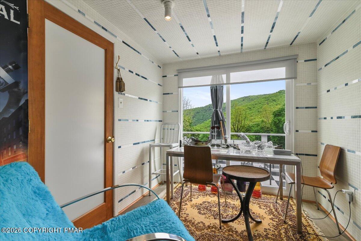 413 South Avenue Property Photo 16