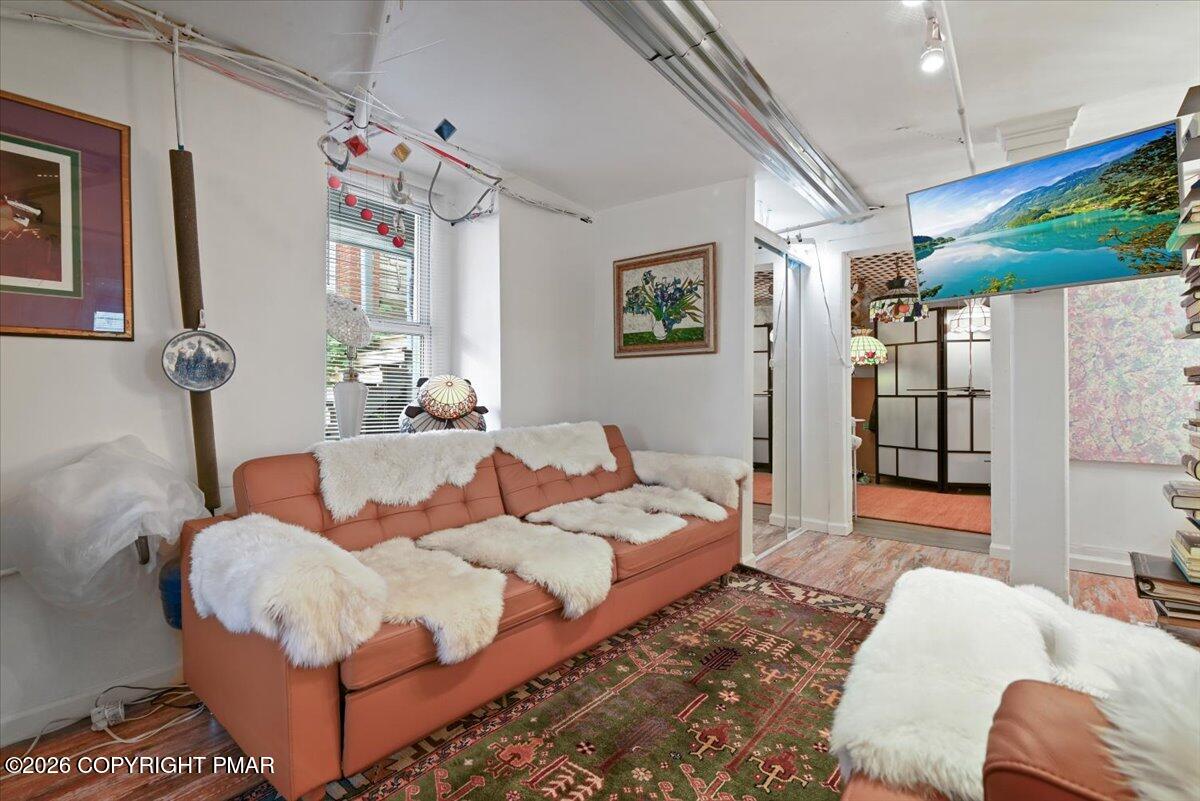 413 South Avenue Property Photo 31