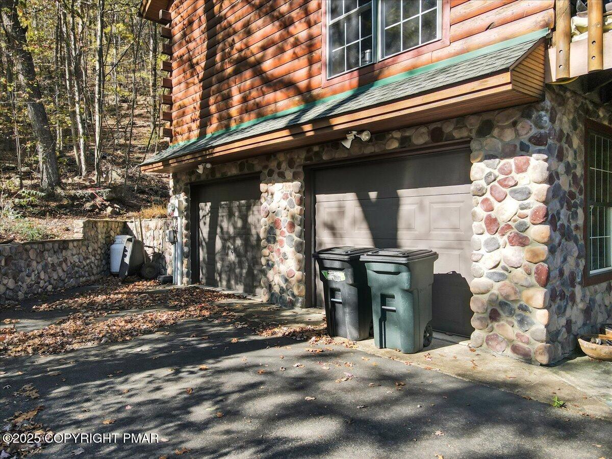 493 Lake Drive Property Photo 89