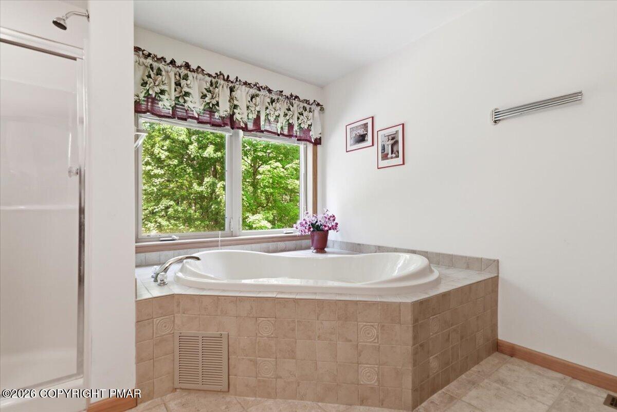 123 Wallenpaupack Drive Property Photo 33