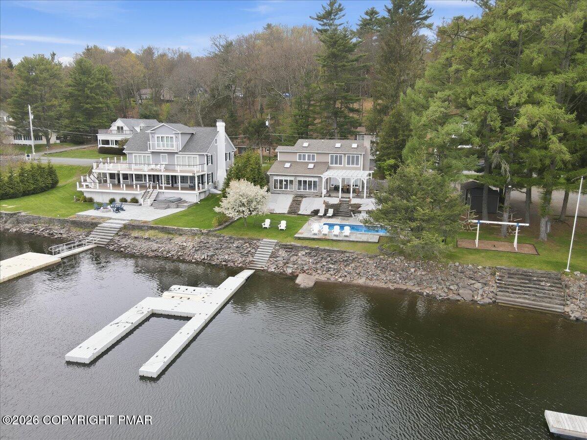 114 Shore Road Property Photo 2