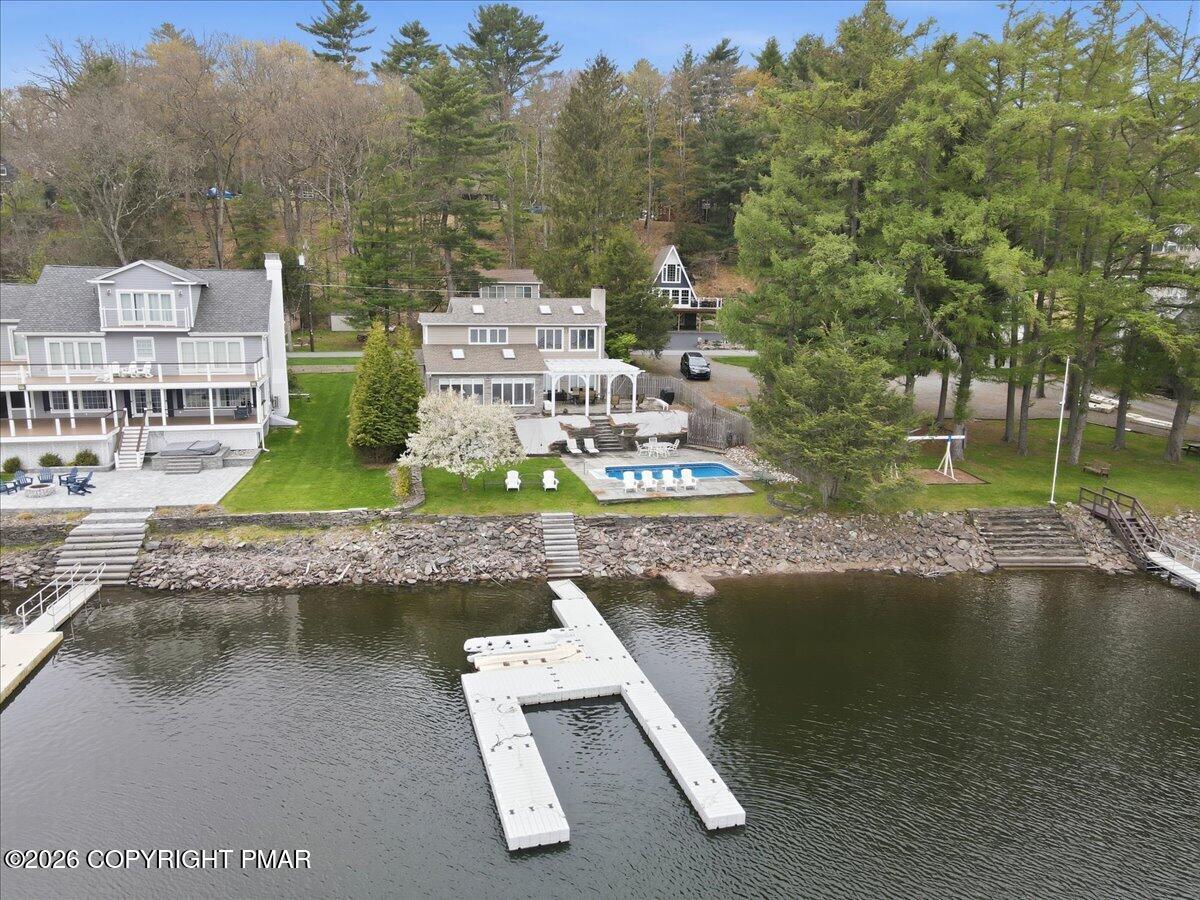 114 Shore Road Property Photo 3