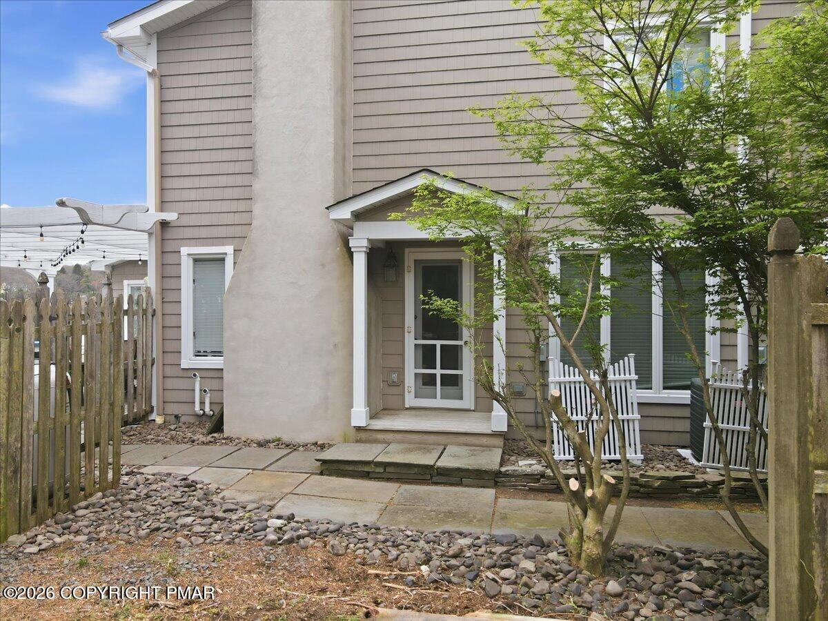 114 Shore Road Property Photo 6