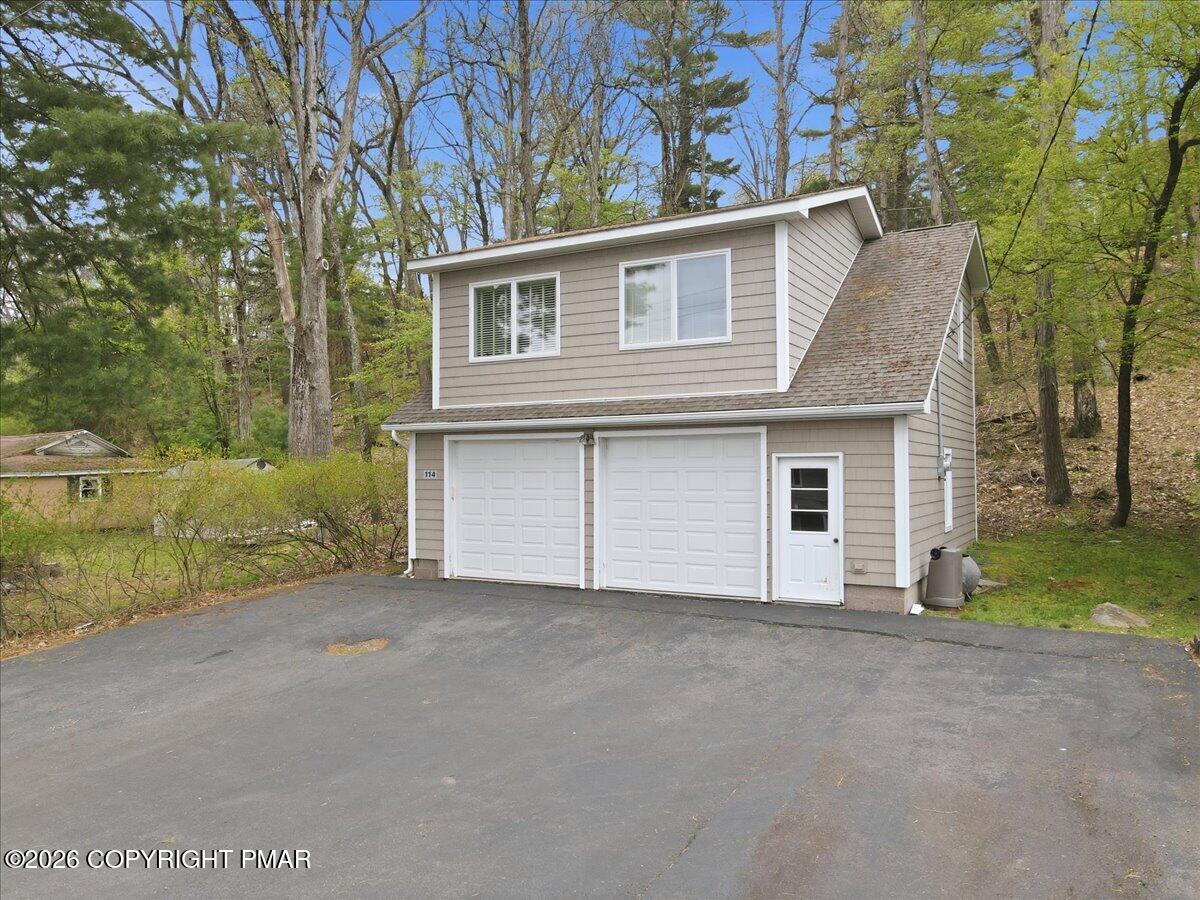 114 Shore Road Property Photo 11