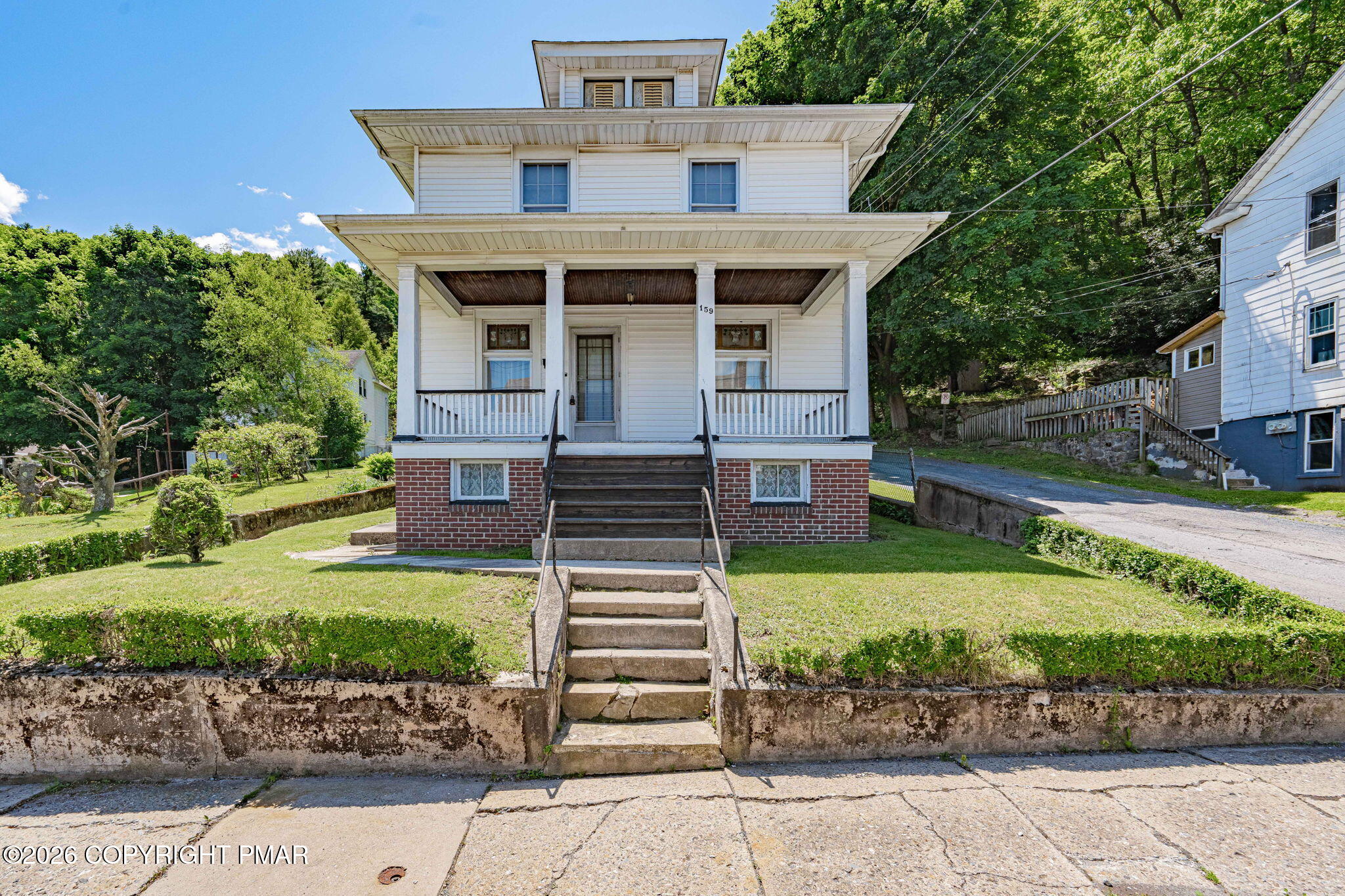 159 W Ridge Street Property Photo 1