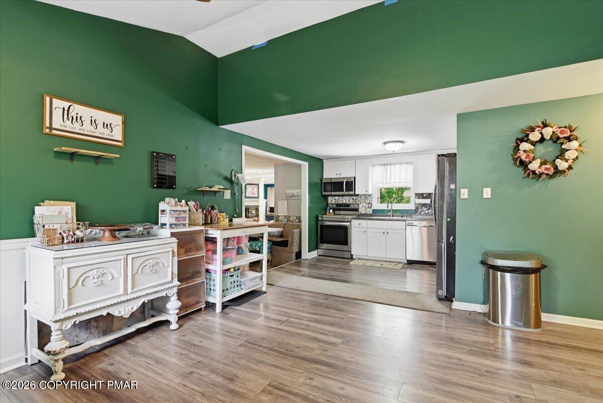 1127 Mattioli Road Property Photo 8