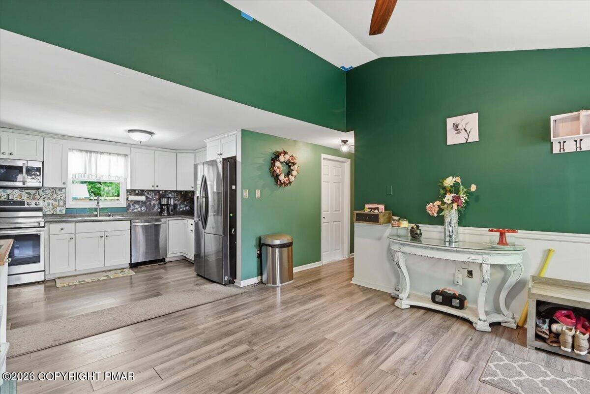 1127 Mattioli Road Property Photo 9
