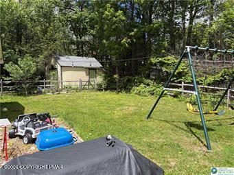 215 Larch Oval Property Photo 32