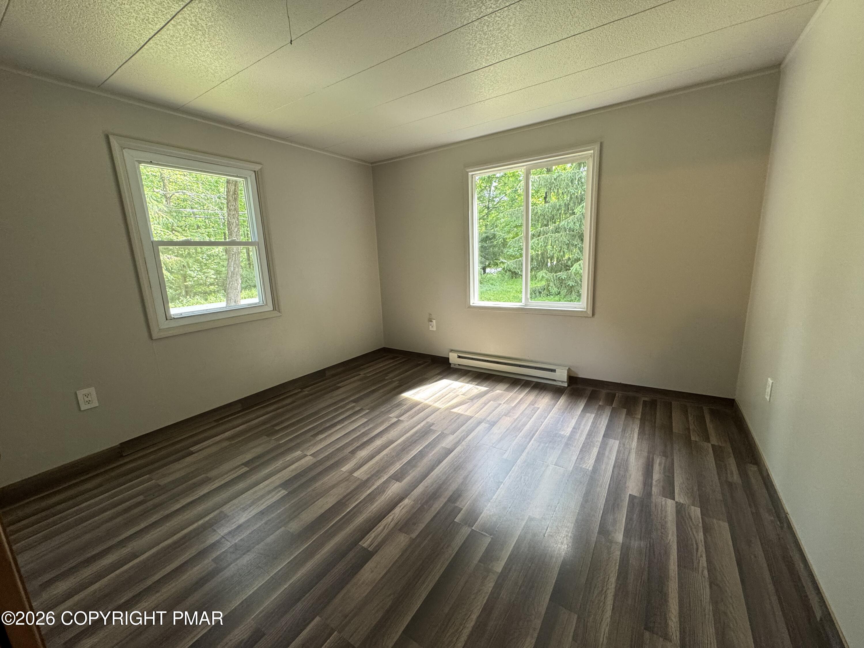 2117 Heathrow Lane Property Photo 6