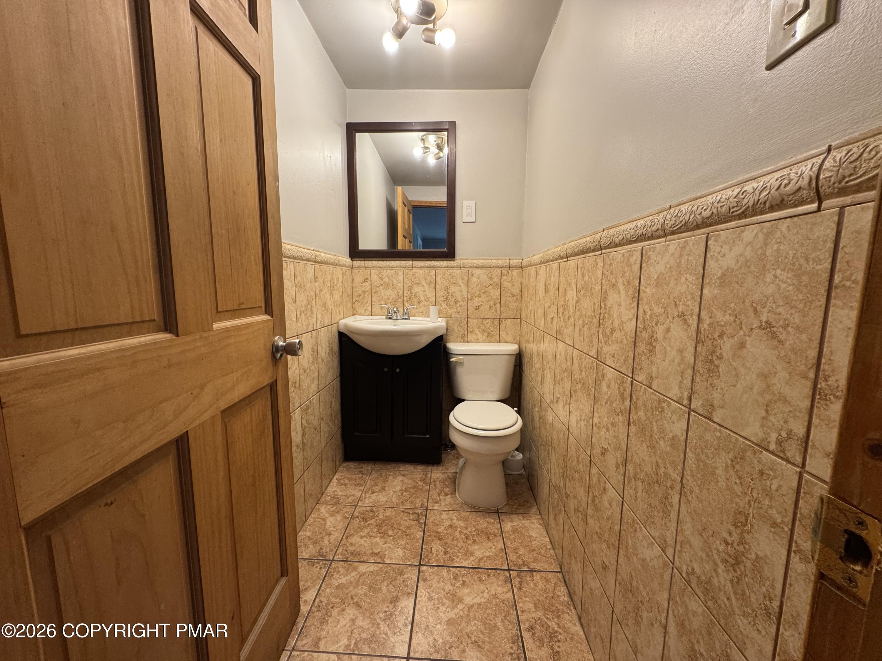 2117 Heathrow Lane Property Photo 9
