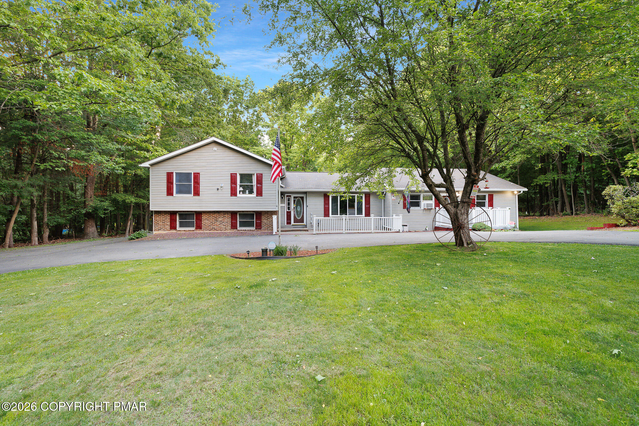 256 Sundance Road Property Photo 5
