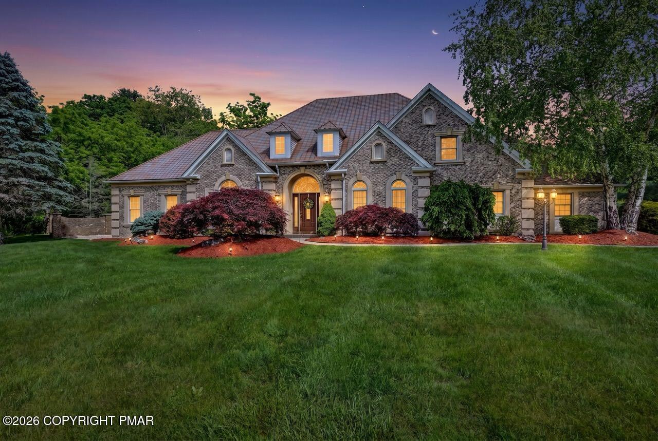 2134 Fox Run Road Property Photo 4