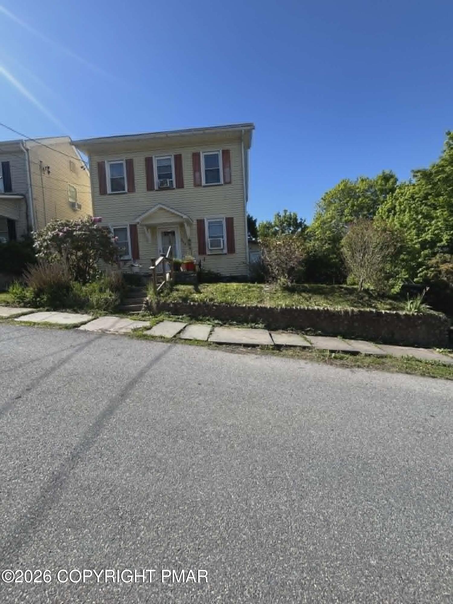 200 Division Street Property Photo 1
