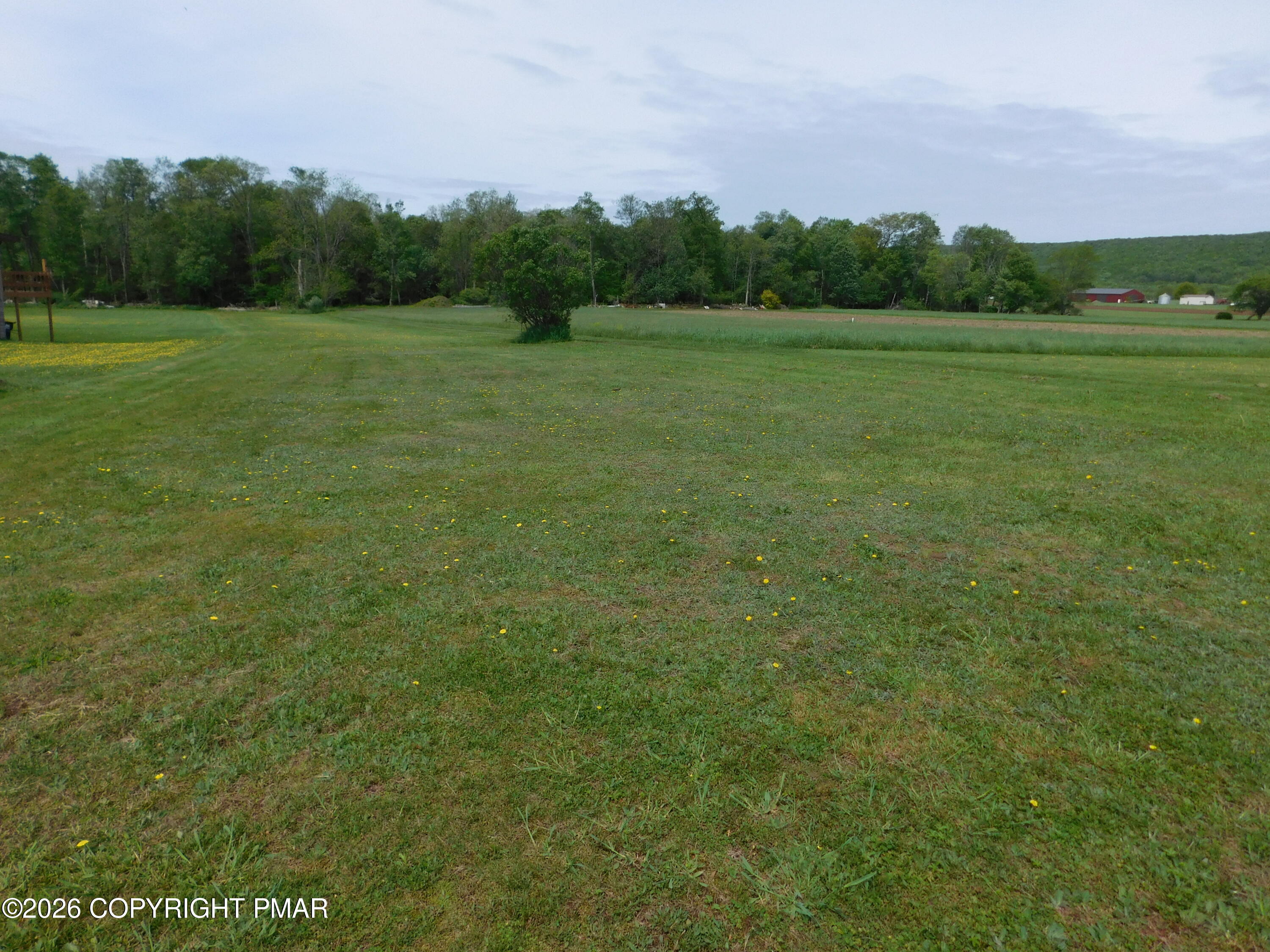 3551 Quakake Road Property Photo 2