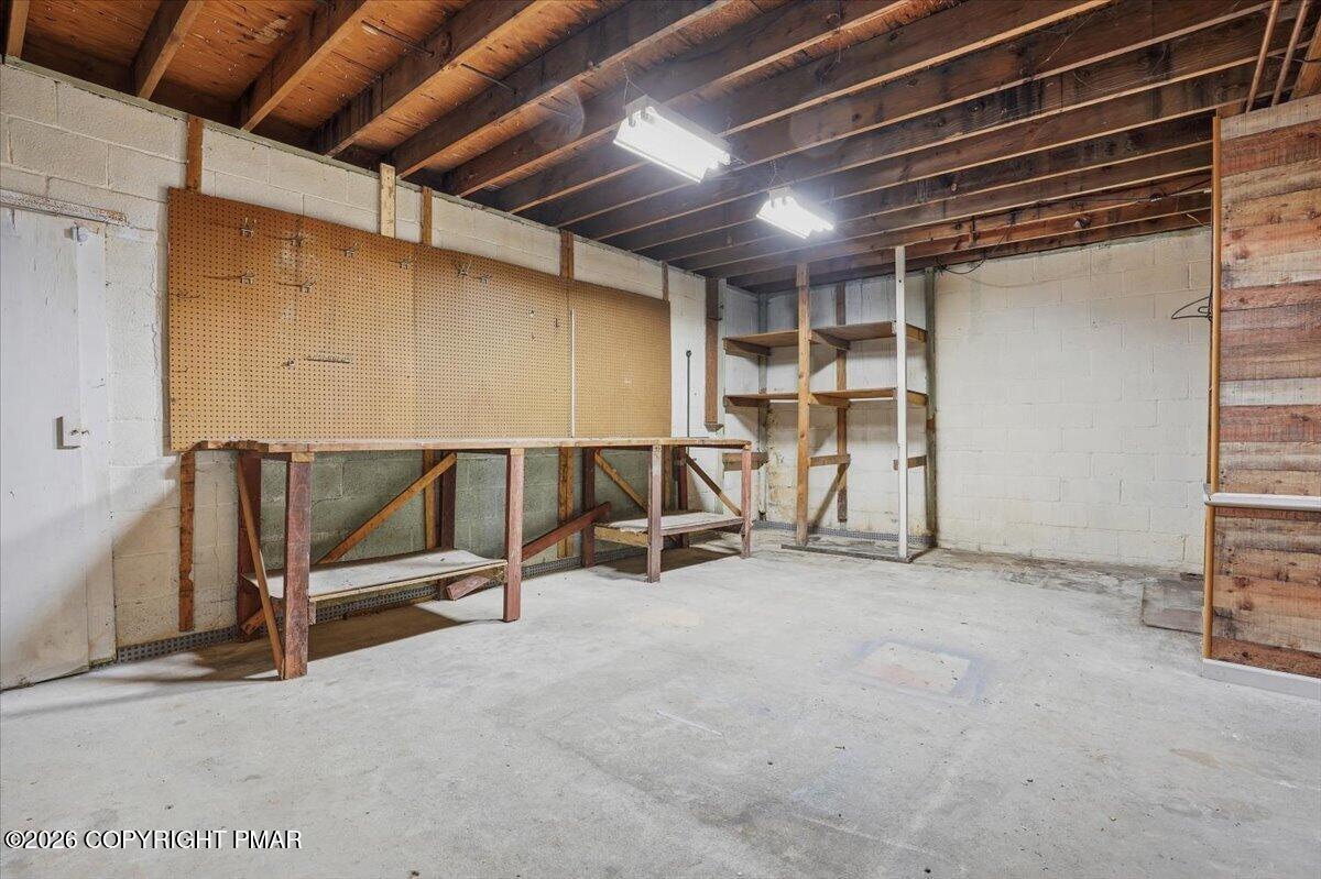 929 Coal Street Property Photo 47