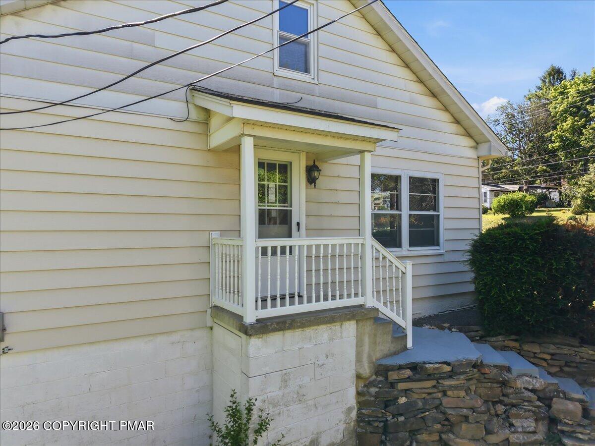 929 Coal Street Property Photo 63