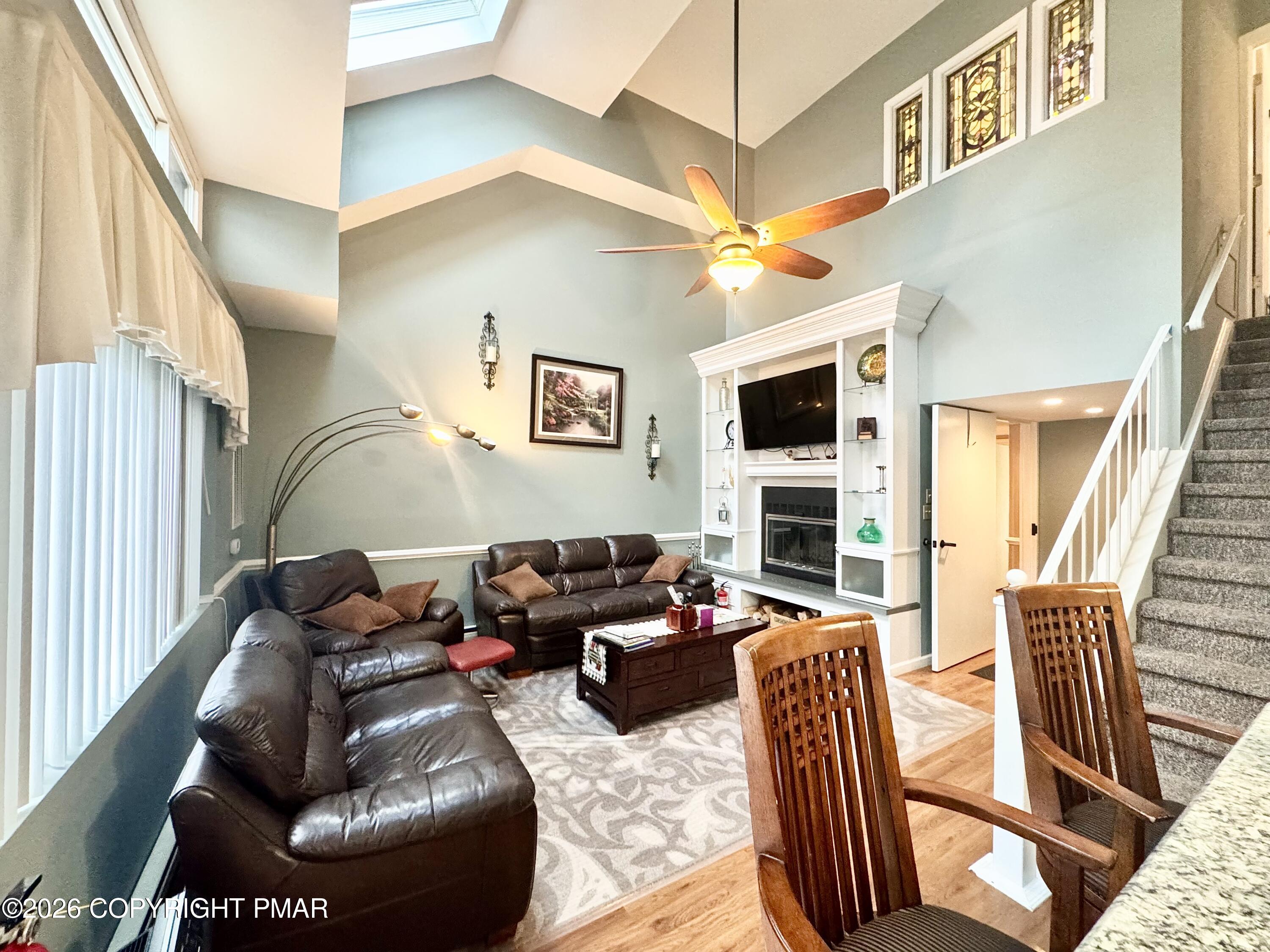 25 Midlake Drive # 301d Property Photo 4