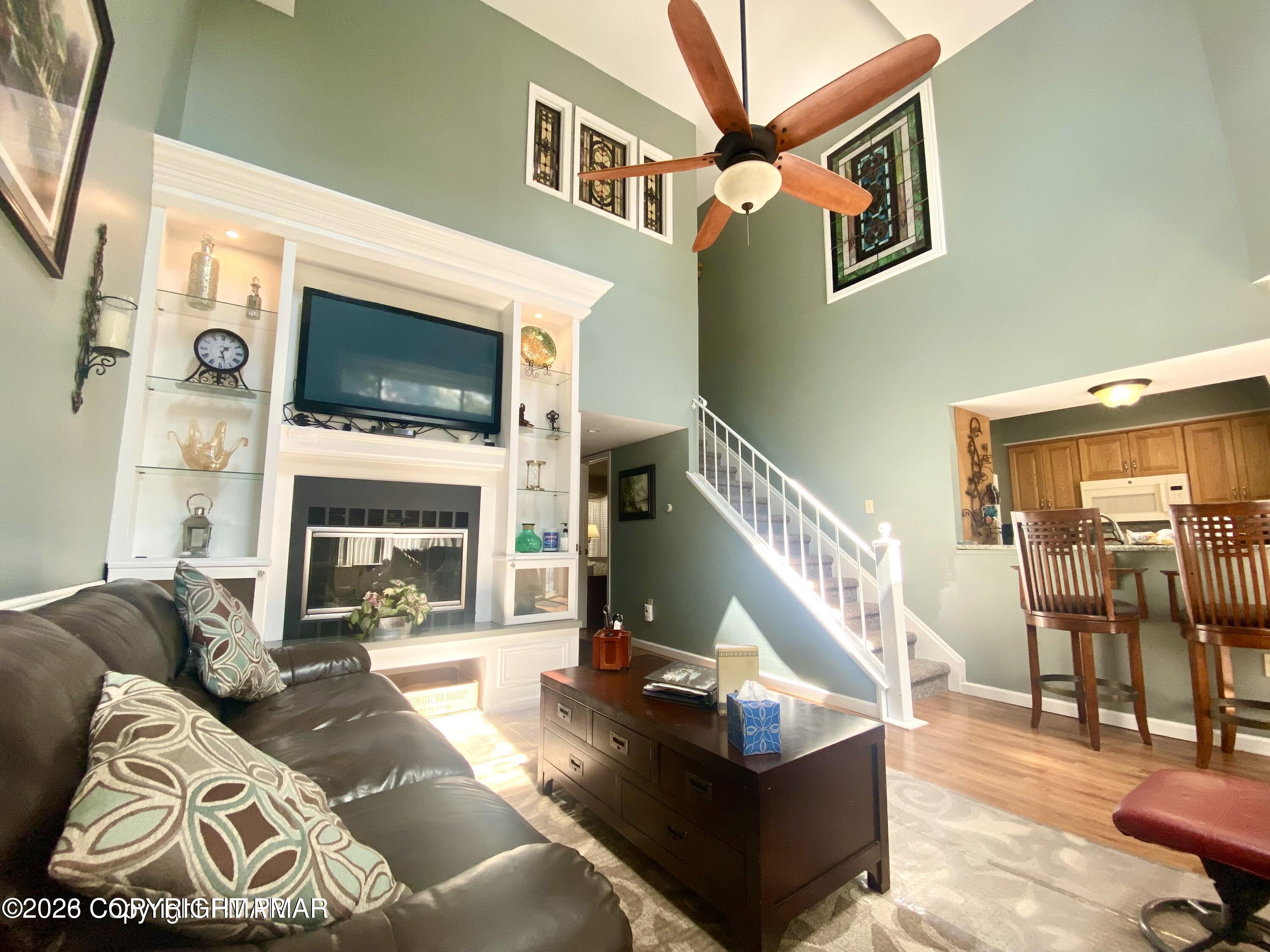 25 Midlake Drive # 301d Property Photo 6
