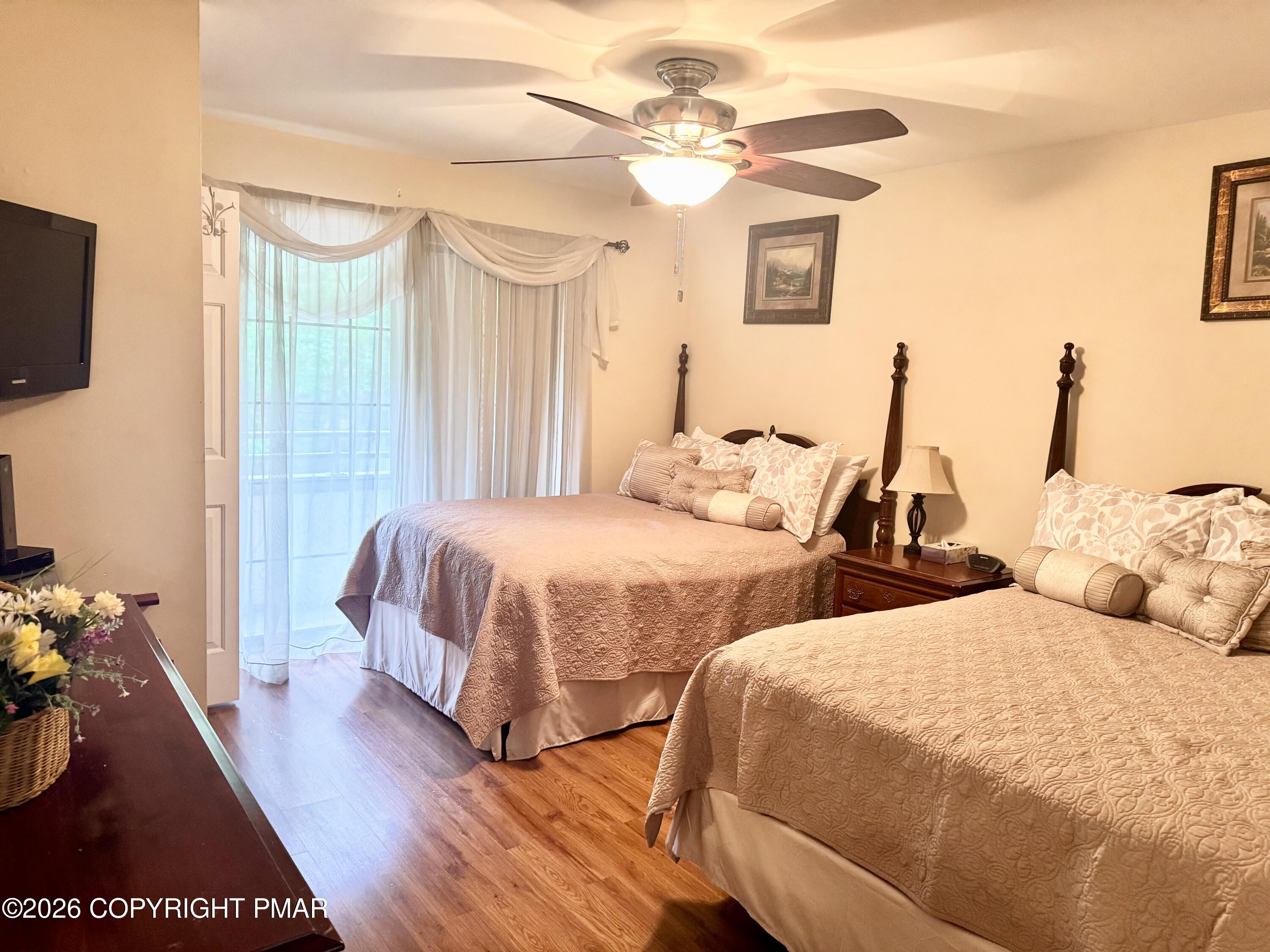 25 Midlake Drive # 301d Property Photo 12