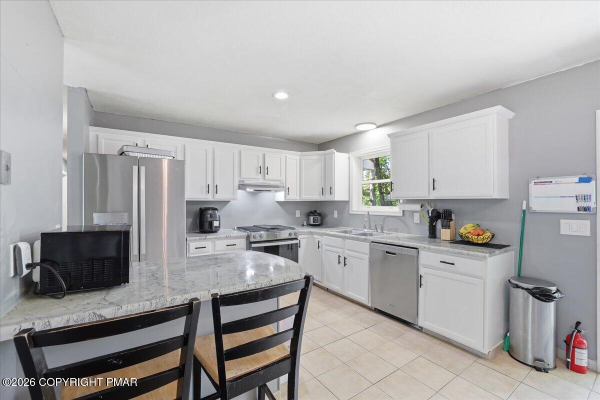 9807 Deerwood Drive Property Photo 10