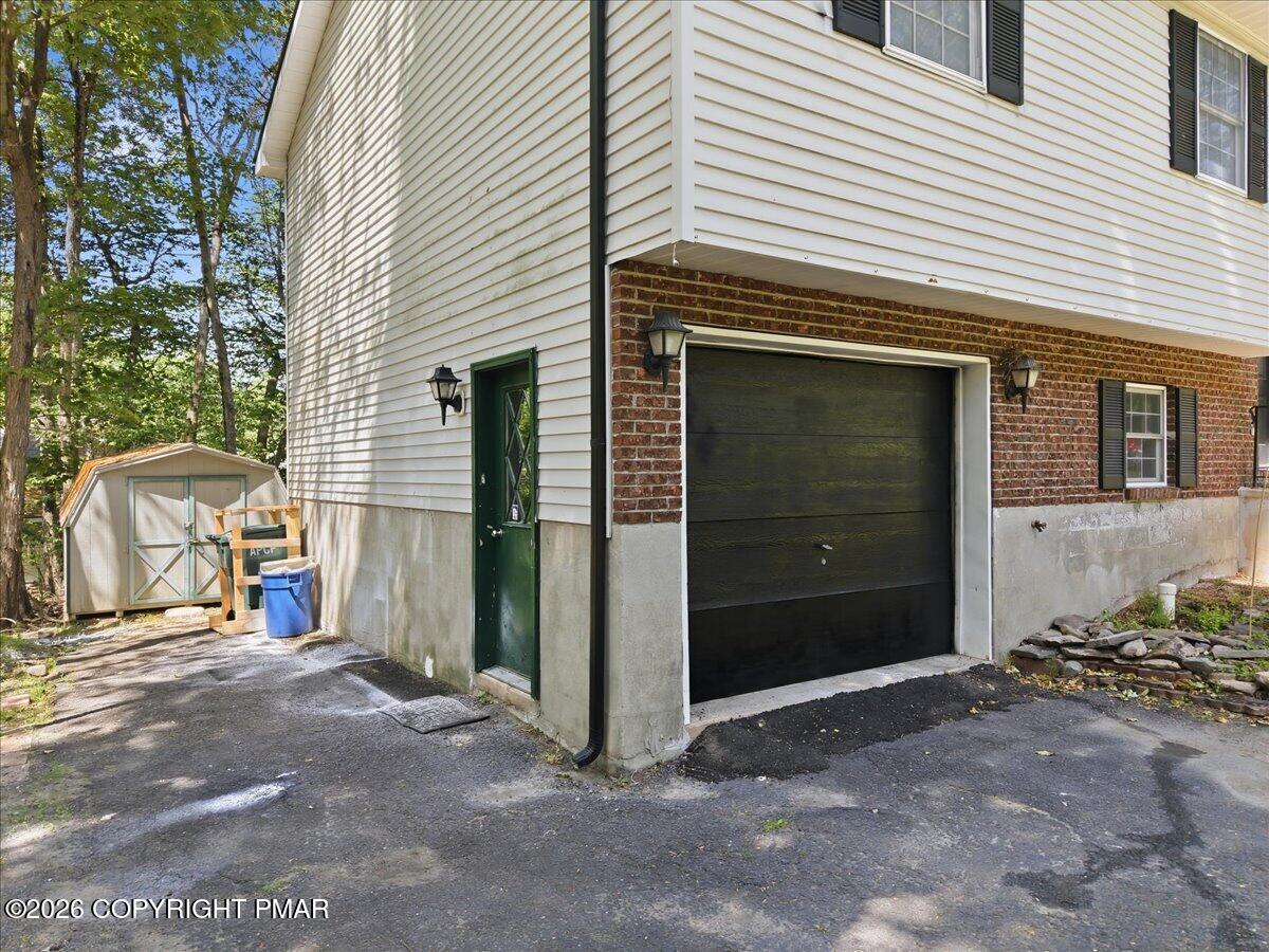 9807 Deerwood Drive Property Photo 53