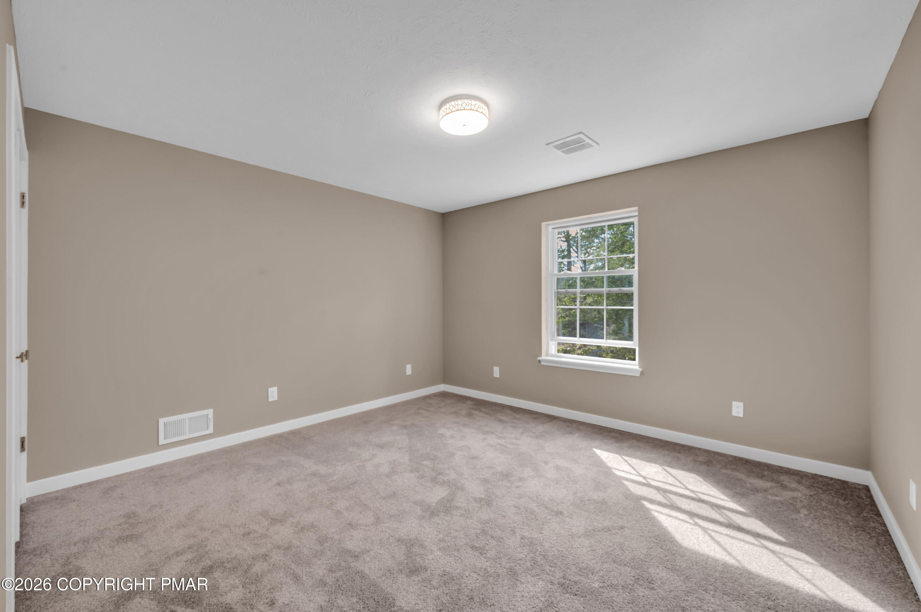8913 Deerfield Road Property Photo 23