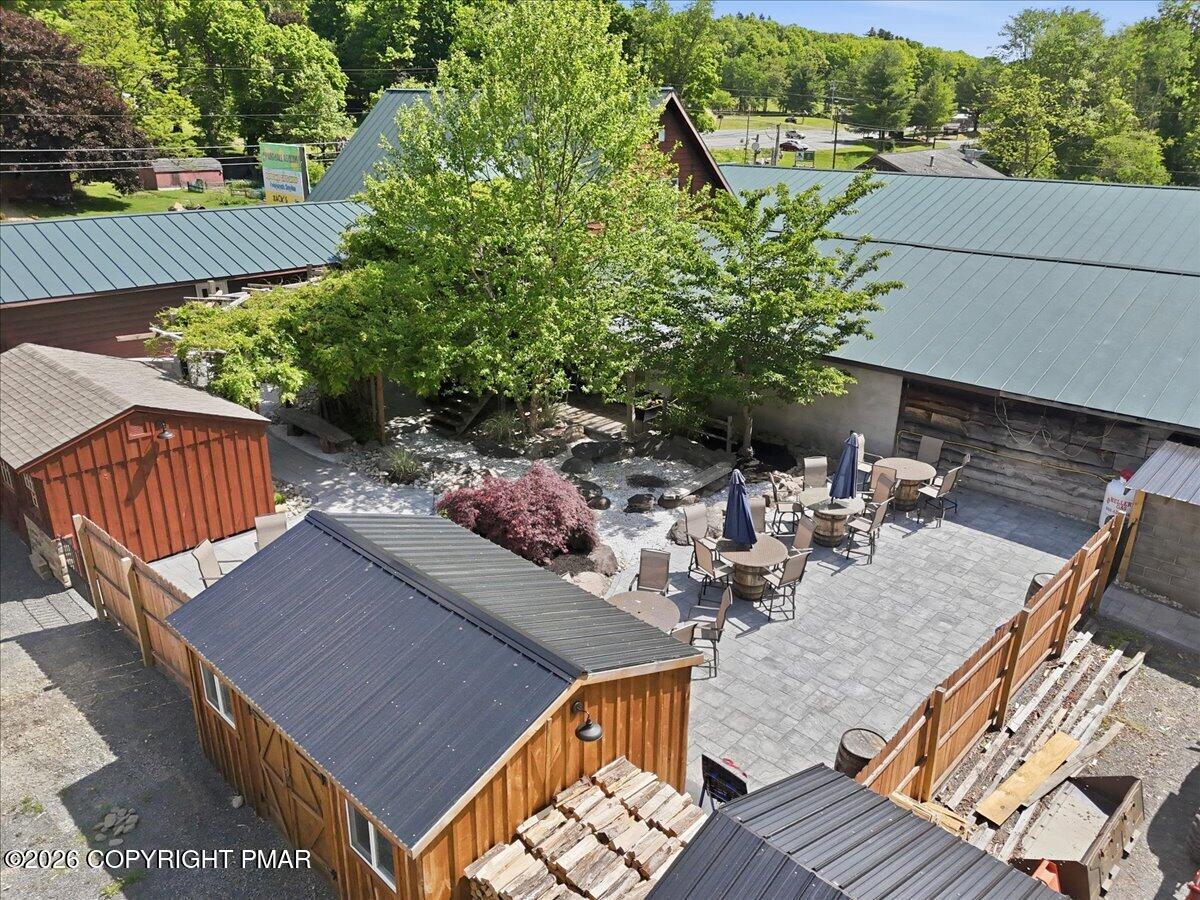 145 Camelback Road Property Photo 19