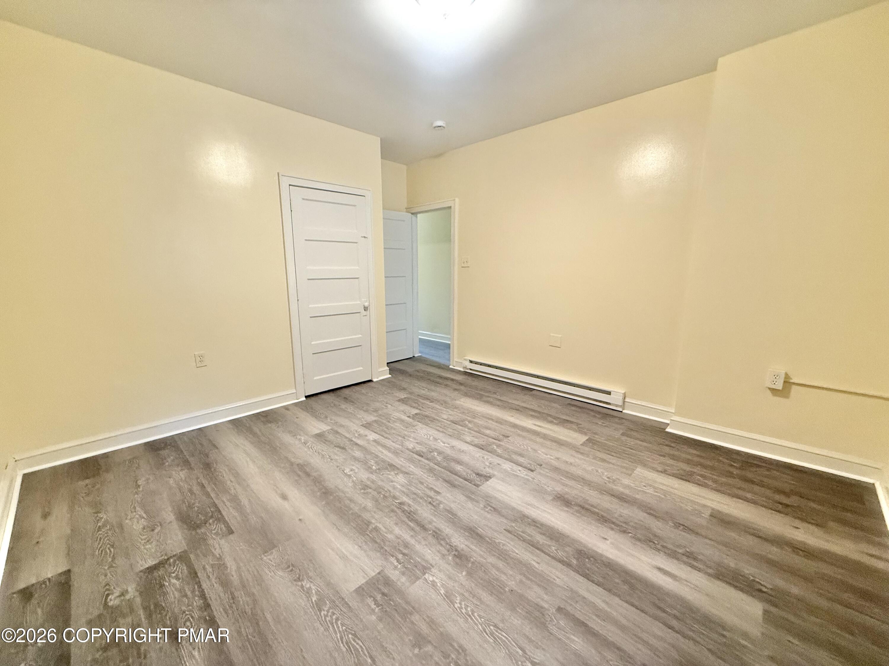 309-311 E E Ridge Street Property Photo 20