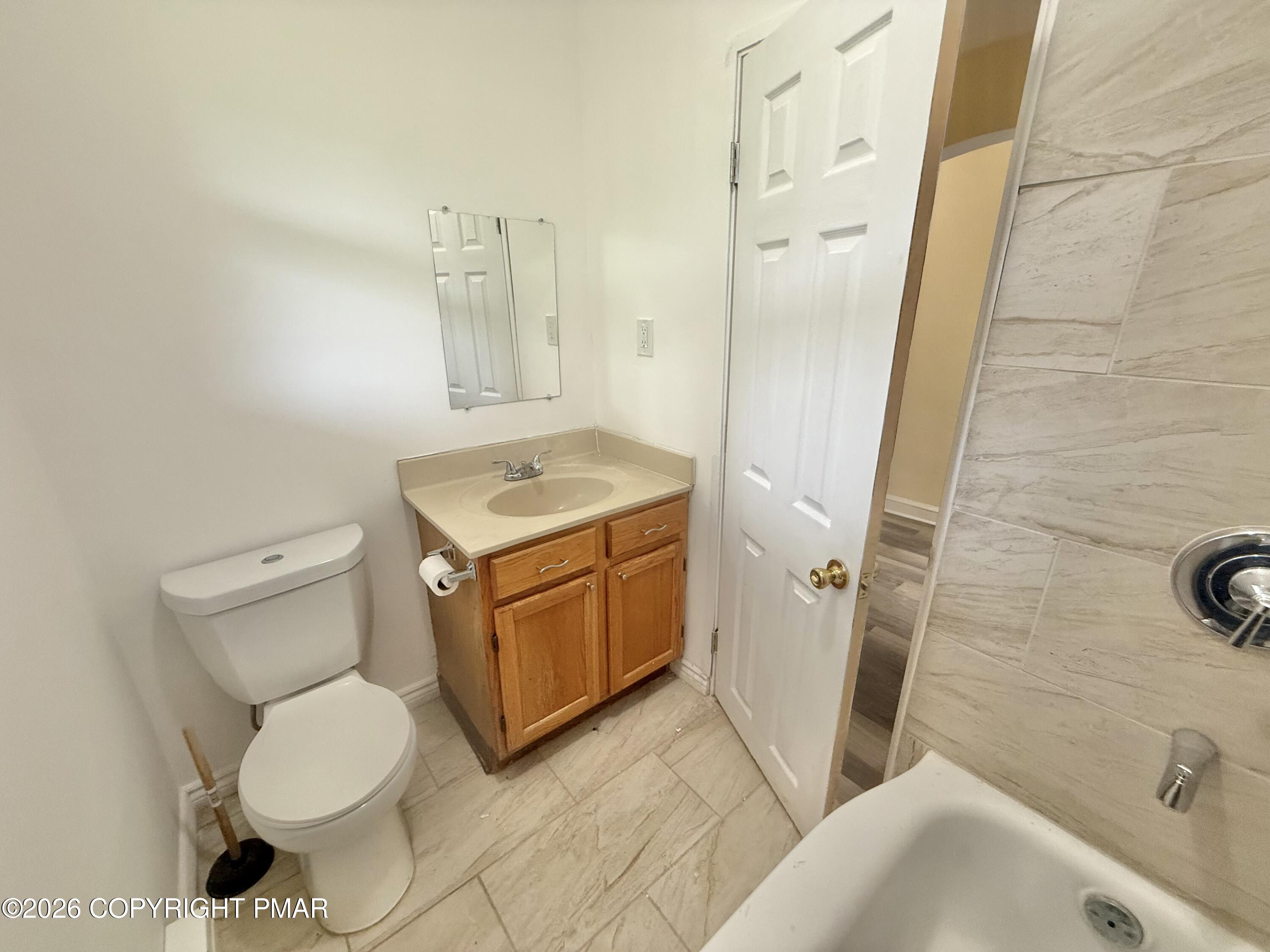309-311 E E Ridge Street Property Photo 23