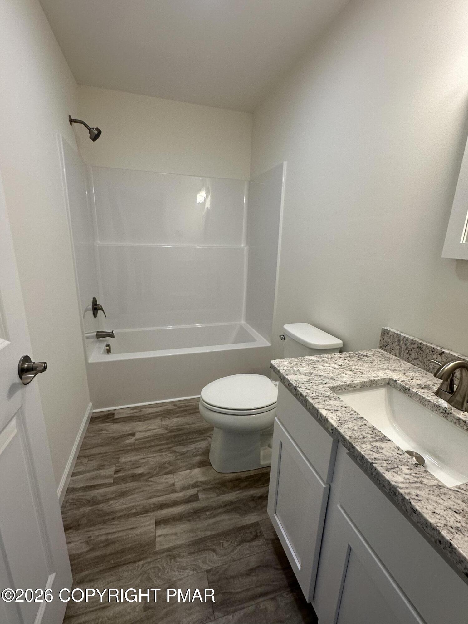 1726 Rolling Hills Drive Property Photo 14