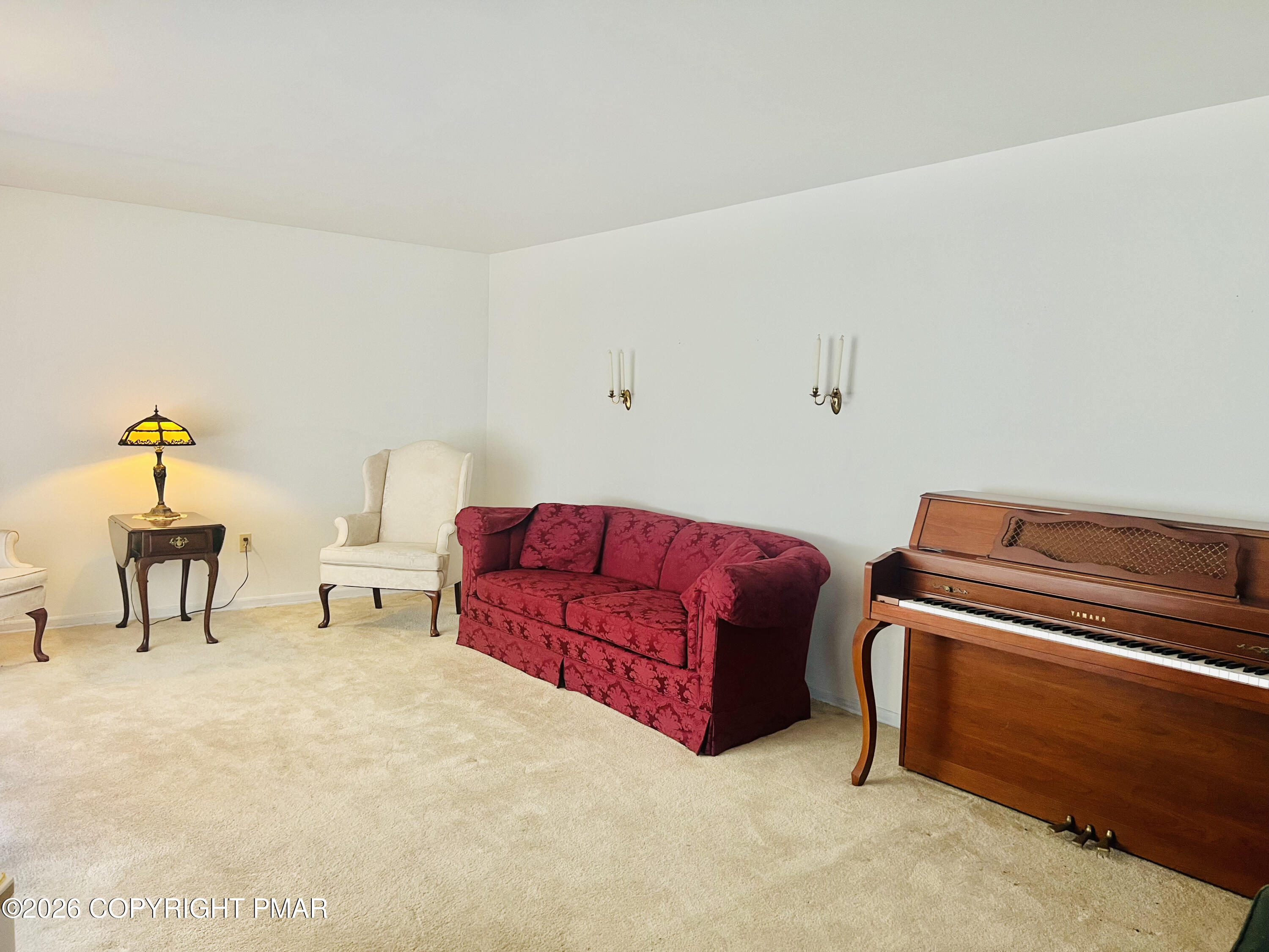 42 E Columbus Avenue Property Photo 4