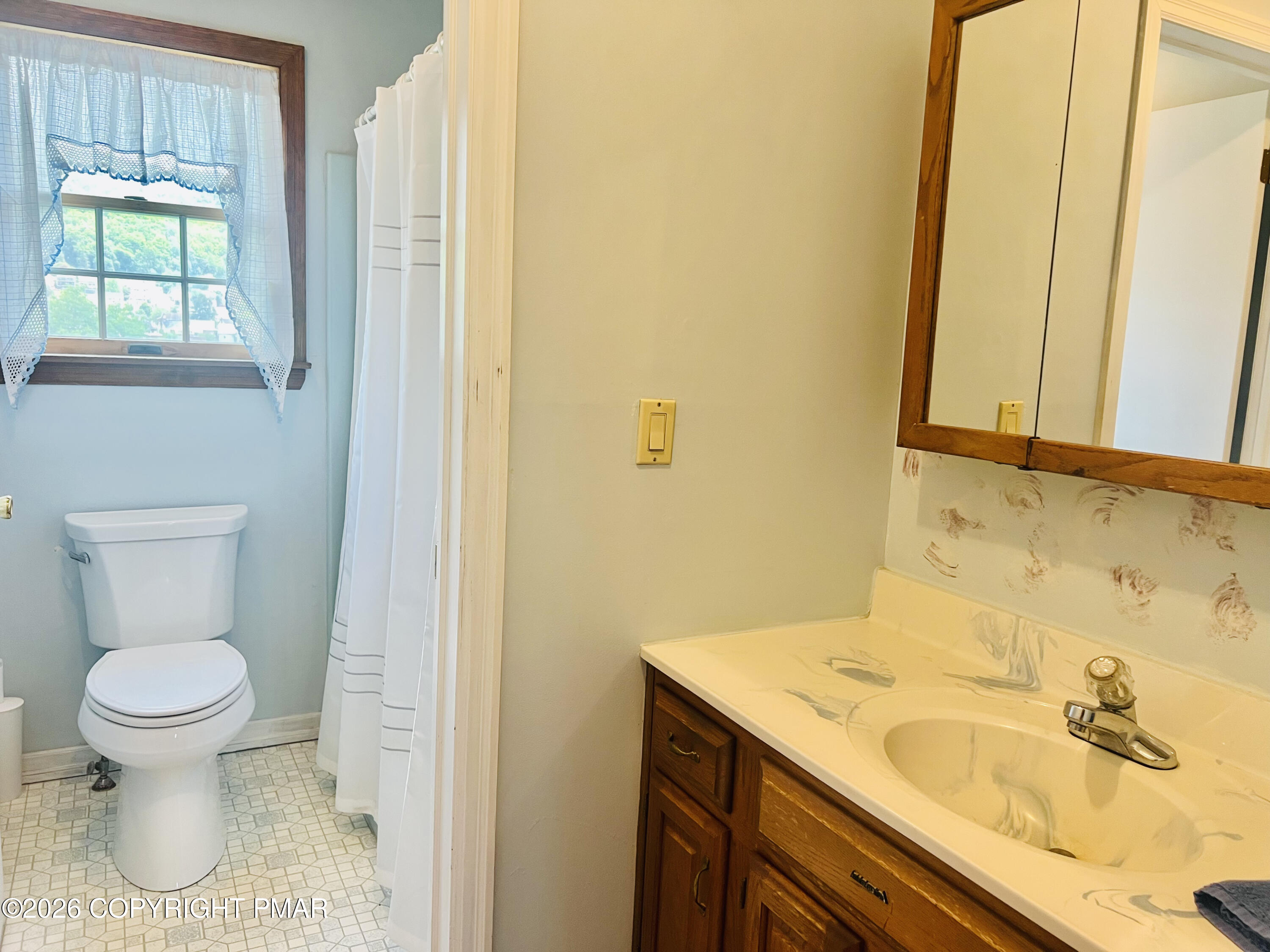 42 E Columbus Avenue Property Photo 16