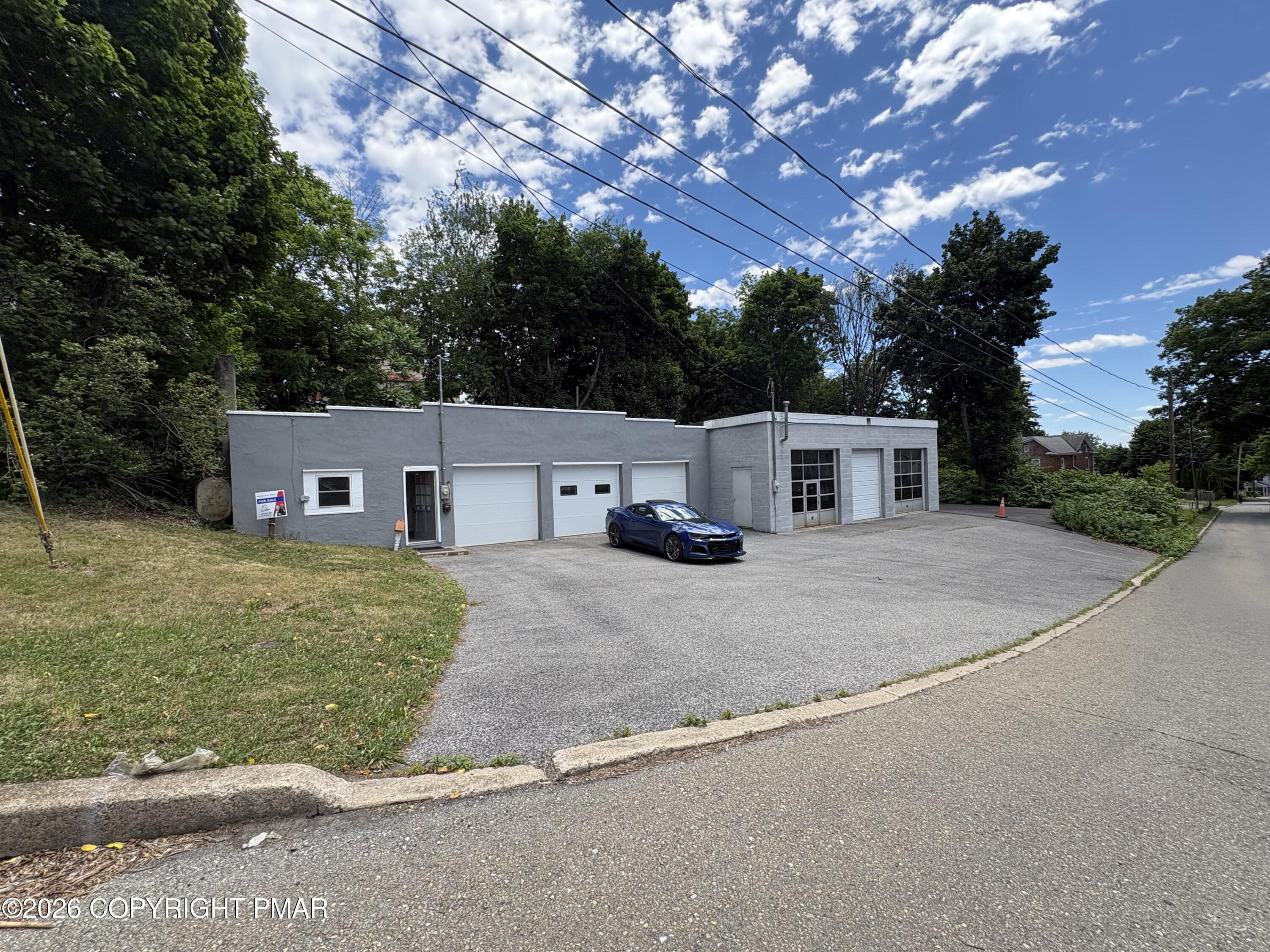 337 N 6th Street Property Photo 1