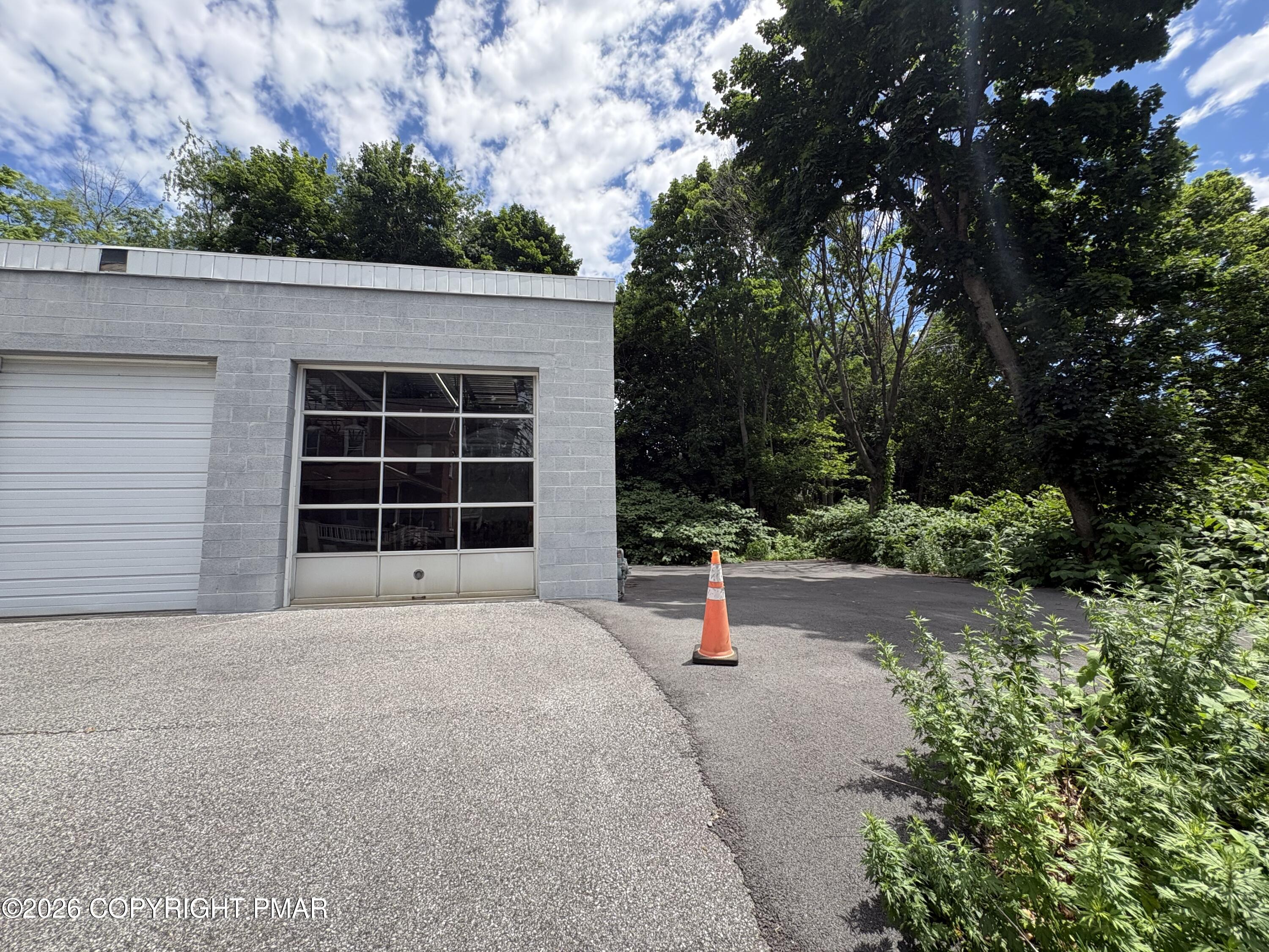 337 N 6th Street Property Photo 2