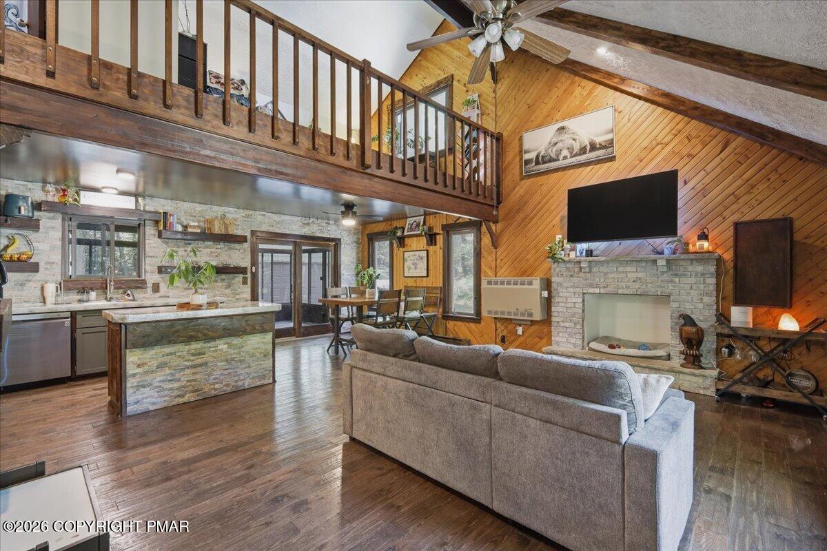 3125 Robert David Drive Property Photo 2