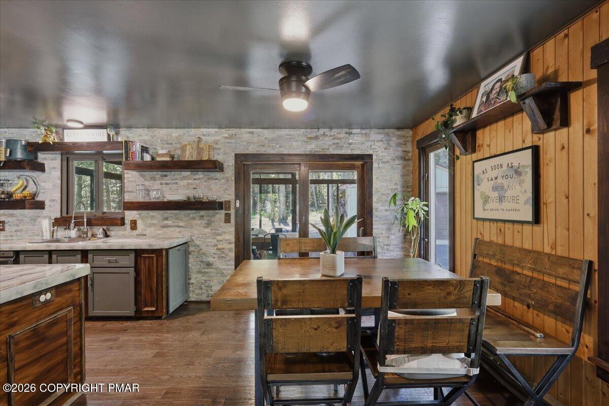 3125 Robert David Drive Property Photo 9