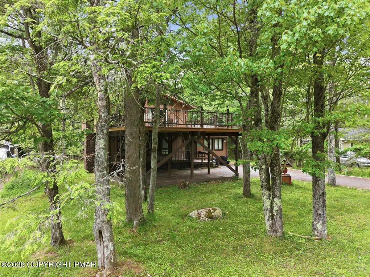 353 Scotch Pine Drive Property Photo 4