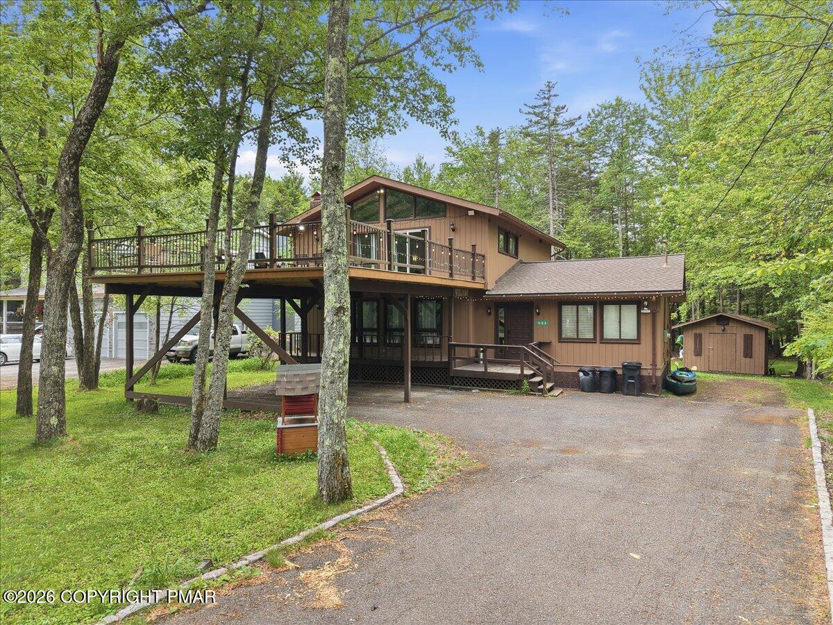 353 Scotch Pine Drive Property Photo 5