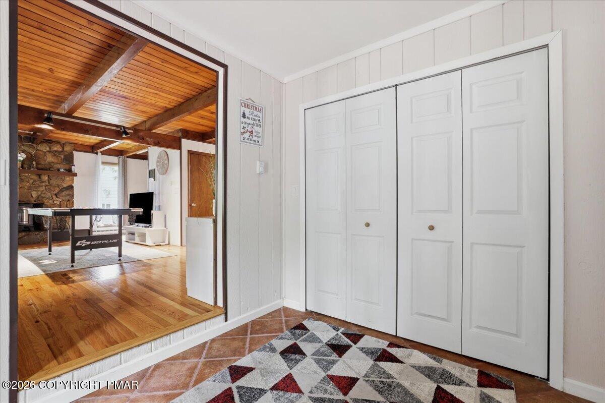353 Scotch Pine Drive Property Photo 8
