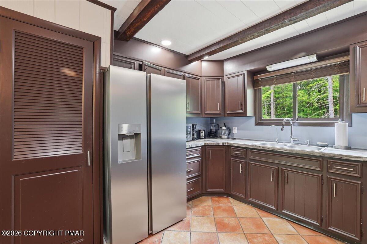 353 Scotch Pine Drive Property Photo 26